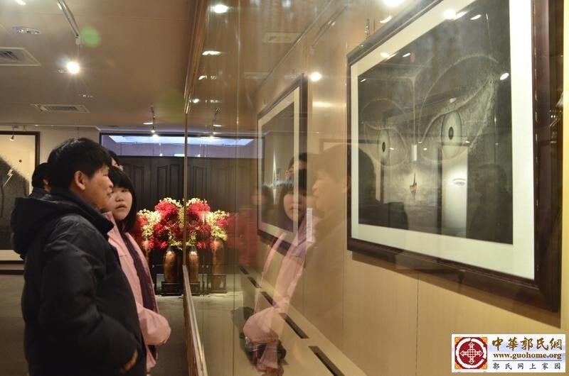 39郭关禅画全球巡回佛光山展 工作人员导览.JPG