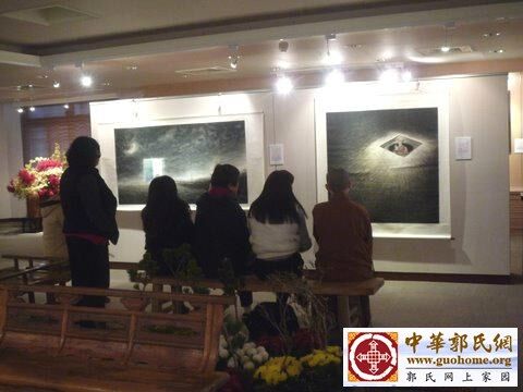 49郭关禅画全球巡回佛光山展 工作人员导览.JPG