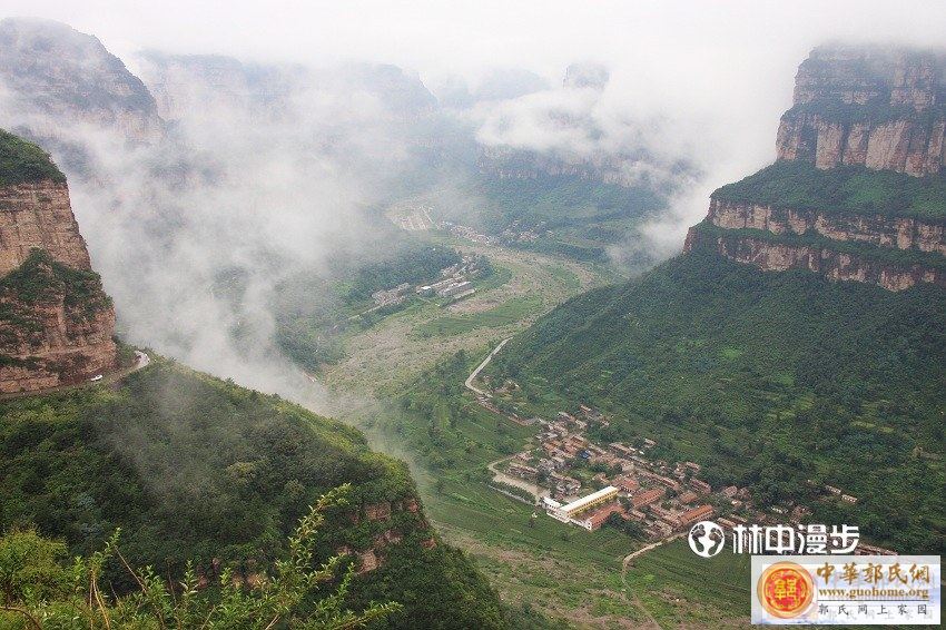 峡谷之中郭家庄.jpg