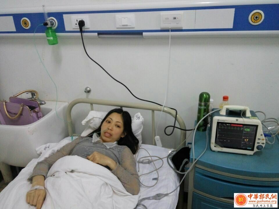 病床上的陈菊香