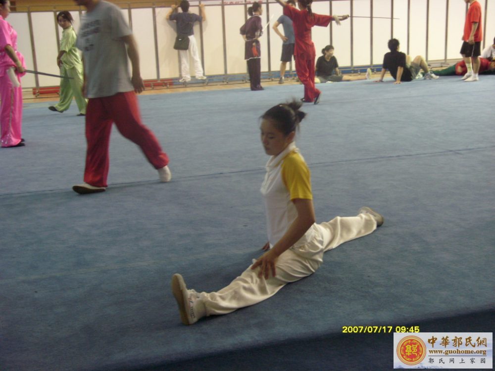 女生   郭 迪   来 了 新照片